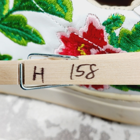 Stokton White Floral Embroidered Leather Sneakers H158 - Picture 13 of 13